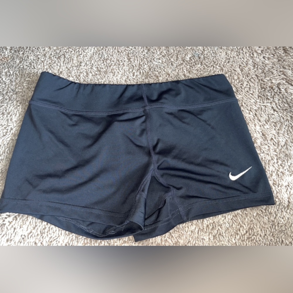 *NIKE*